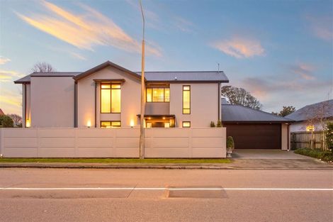 Photo of property in 2 Browns Road, St Albans, Christchurch, 8014