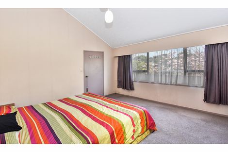 Photo of property in 13a Lawson Way, Weymouth, Auckland, 2103