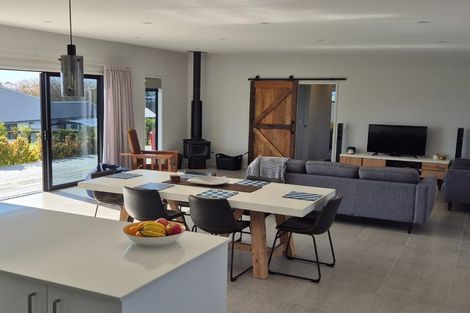 Photo of property in 330 Cable Bay Block Road, Cable Bay, 0420