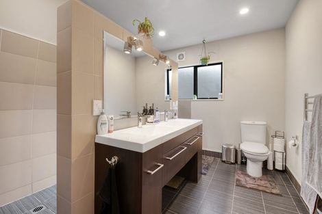 Photo of property in 854 Inland Road, Helensville, 0875