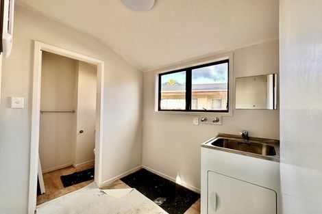 Photo of property in 20 Finlayson Avenue, Clendon Park, Auckland, 2103