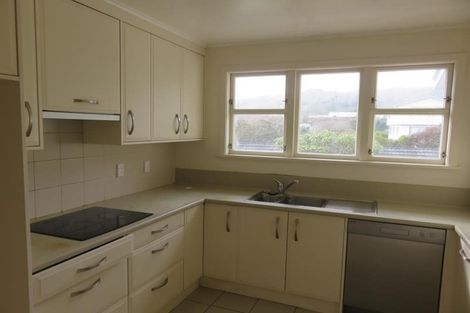 Photo of property in 7 Sunrise Boulevard, Tawa, Wellington, 5028