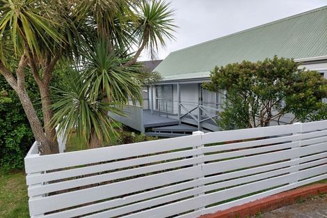 Photo of property in 7 Cambrian Street, Churton Park, Wellington, 6037
