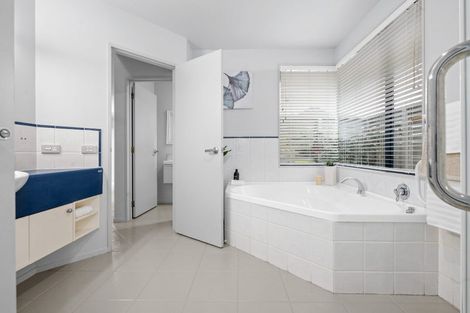 Photo of property in 33 Munro Place, Flagstaff, Hamilton, 3210