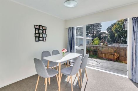 Photo of property in 7 Spence Road, Henderson, Auckland, 0612