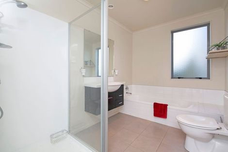 Photo of property in 16 Figaro Crescent, Takanini, 2112