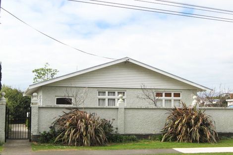 Photo of property in 11 Lawry Street, Moturoa, New Plymouth, 4310
