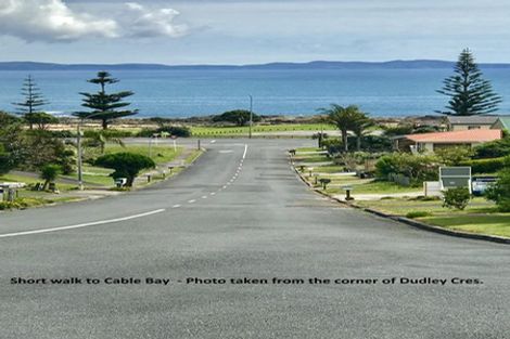 Photo of property in 2 Dudley Crescent, Cable Bay, 0420