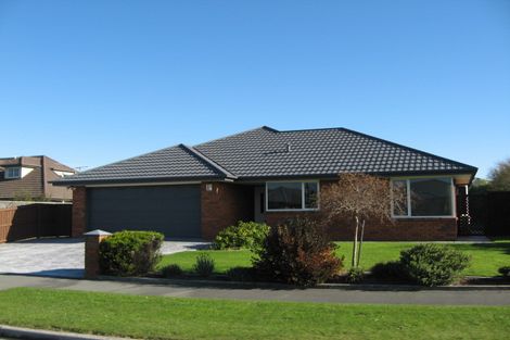 Photo of property in 30 Blue Gum Place, New Brighton, Christchurch, 8083