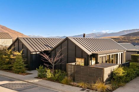 Photo of property in 2 Kotuku Lane, Hobsonville, Auckland, 0616