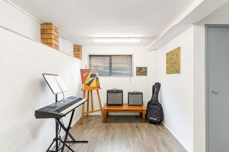 Photo of property in 54 Marendellas Drive, Bucklands Beach, Auckland, 2014