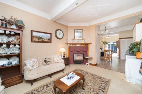 Photo of property in 61 Victoria Avenue, Palmerston North, 4410