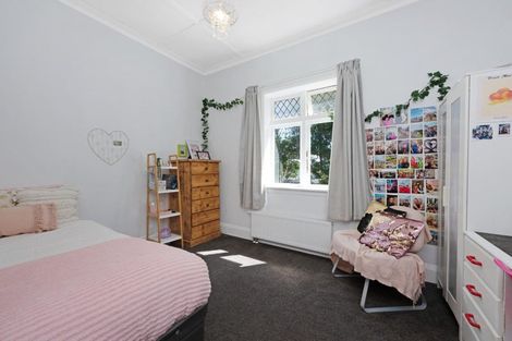 Photo of property in 225a Karori Road, Karori, Wellington, 6012