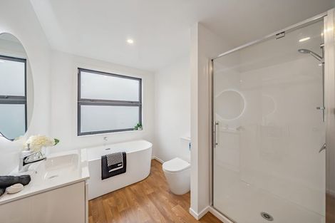 Photo of property in 2/60 Akatarawa Road, Brown Owl, Upper Hutt, 5018