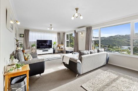 Photo of property in 4 Laidlaw Way, Karori, Wellington, 6012