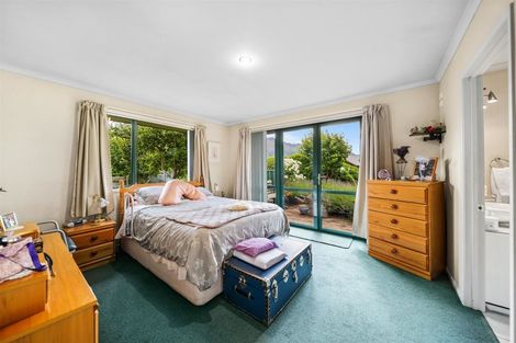 Photo of property in 125 Kings Drive, Wanaka, 9305