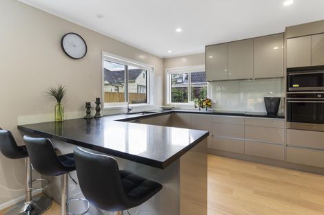Photo of property in 69b Hattaway Avenue, Bucklands Beach, Auckland, 2012