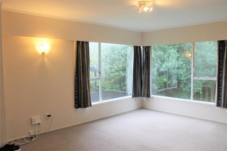 Photo of property in 2/17 Sharivari Place, Conifer Grove, Takanini, 2112