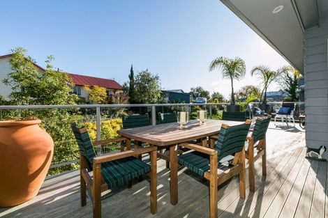 Photo of property in 14 Muritai Crescent, Havelock North, 4130