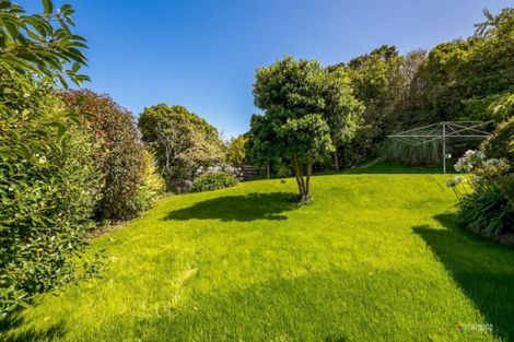 Photo of property in 225 Dowse Drive, Maungaraki, Lower Hutt, 5010