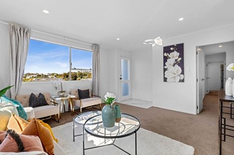 Photo of property in 8 Corric Hill, Torbay, Auckland, 0630