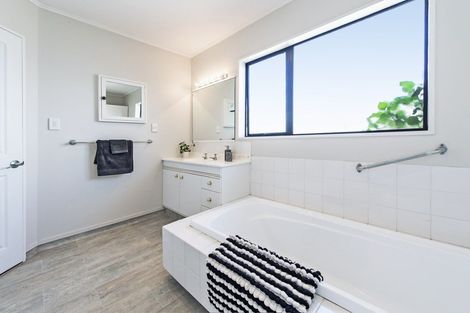 Photo of property in 1 Devon Crescent, Darfield, 7510