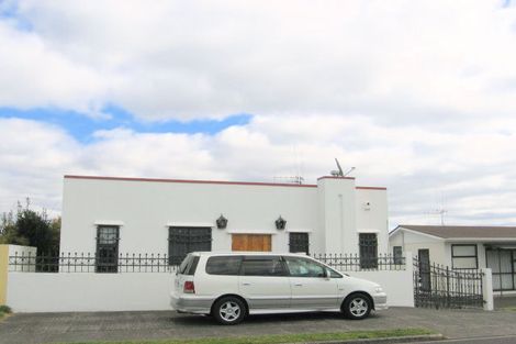 Photo of property in 40 Oceanview Road, Mount Maunganui, 3116