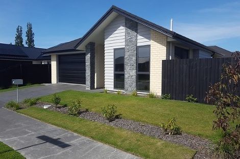 Photo of property in 12 Weruweru Street, Marshland, Christchurch, 8083