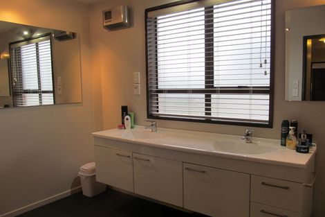 Photo of property in 145 Tarbert Street, Alexandra, 9320