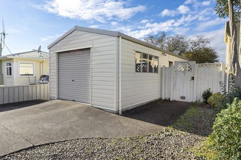 Photo of property in 54 Duke Street, Levin, 5510