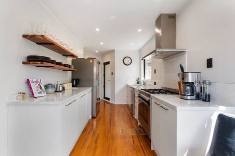 Photo of property in 19 Japonica Drive, Beach Haven, Auckland, 0626