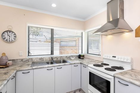 Photo of property in Brookvale Village, 8/17 Redwood Close, Paraparaumu, 5032