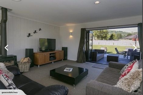 Photo of property in 120 Kinloch Road, Kinloch, Taupo, 3377