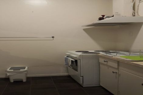 Photo of property in 2/124 Campbell Street, Karori, Wellington, 6012
