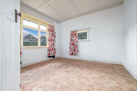 Photo of property in 378a Oxford Street, Levin, 5510
