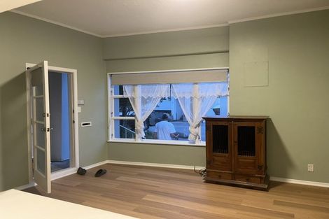Photo of property in 2/124 Campbell Street, Karori, Wellington, 6012