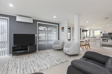 Photo of property in 82 Sterling Gate Drive, Bethlehem, Tauranga, 3110