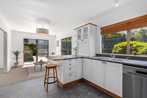 Photo of property in 46 David Crescent, Karori, Wellington, 6012