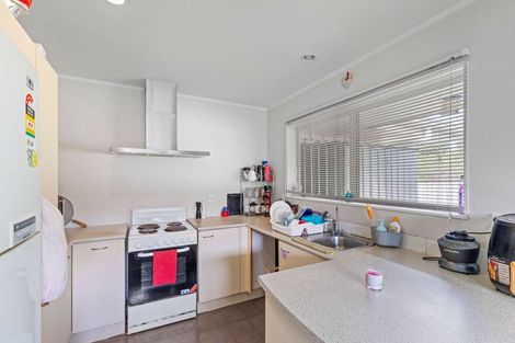 Photo of property in 19 Liddesdale Place, Papakura, 2110