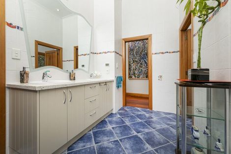 Photo of property in 174 Upper Harbour Drive, Greenhithe, Auckland, 0632