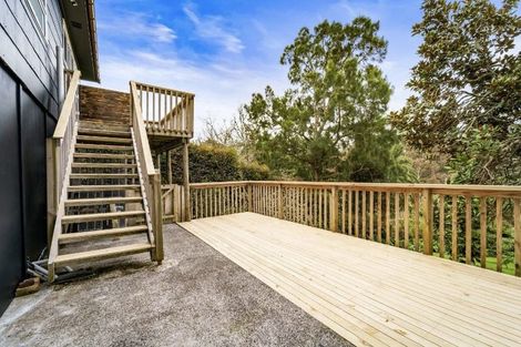 Photo of property in 110 Candia Road, Henderson Valley, Auckland, 0614