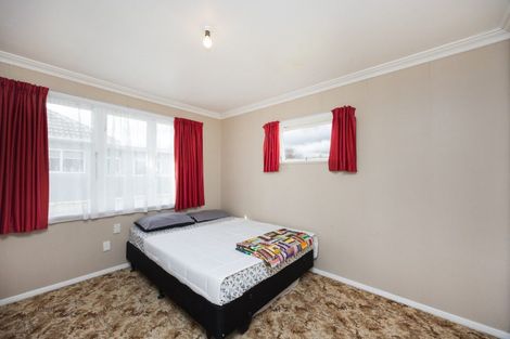 Photo of property in 196 Cambridge Street, Levin, 5510