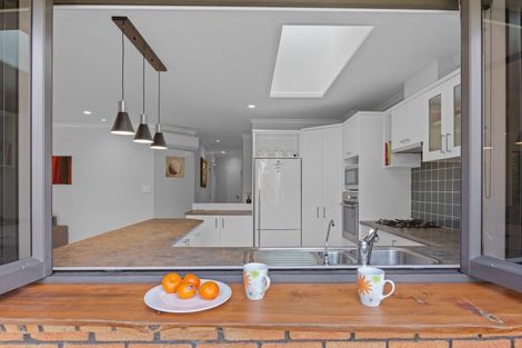 Photo of property in 59a Lonely Road, Fairview Heights, Auckland, 0632