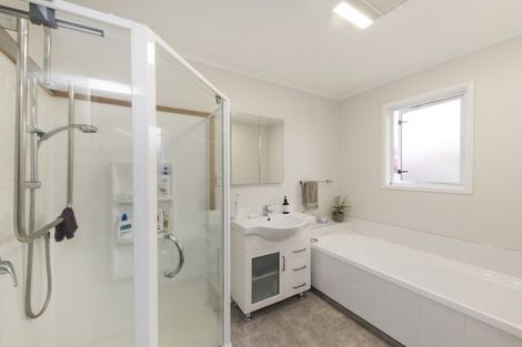 Photo of property in 10 Kennedy Avenue, Feilding, 4702