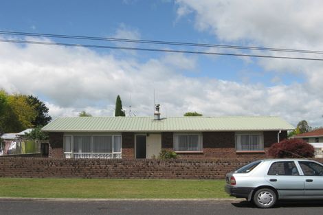 Photo of property in 42 Browning Street, Leamington, Cambridge, 3432