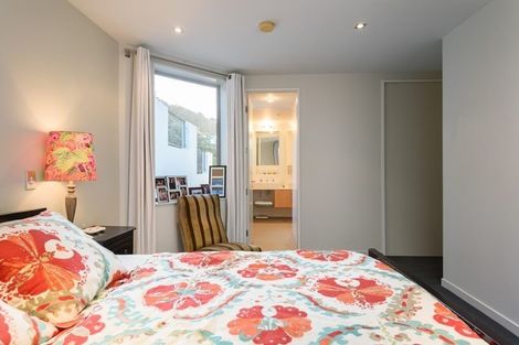 Photo of property in Alto Apartments, 2a/22 Telford Terrace, Oriental Bay, Wellington, 6011