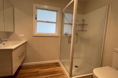 Photo of property in 1/35 Evelyn Place, Hillcrest, Auckland, 0627