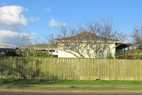 Photo of property in 24 Dissmeyer Drive, Clover Park, Auckland, 2019