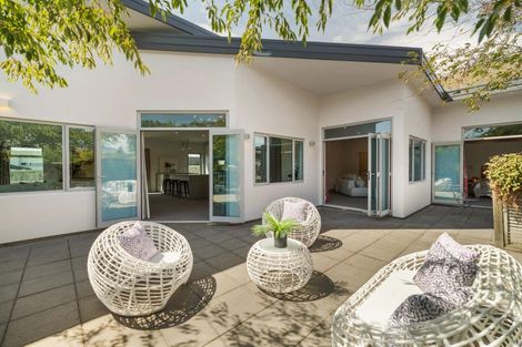 Photo of property in 16 Orbell Drive, Lake Hayes, Queenstown, 9304