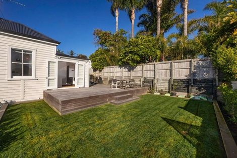 Photo of property in 34 Lawrence Street, Herne Bay, Auckland, 1011